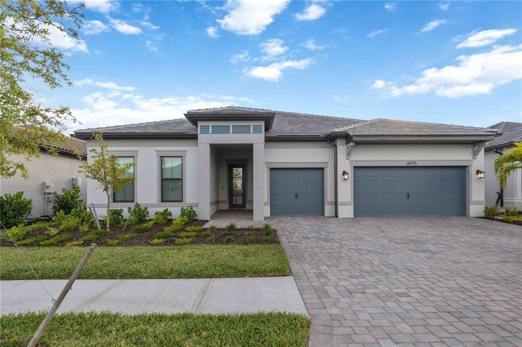 Foto principal - 6075 Sawgrass Lk Ct