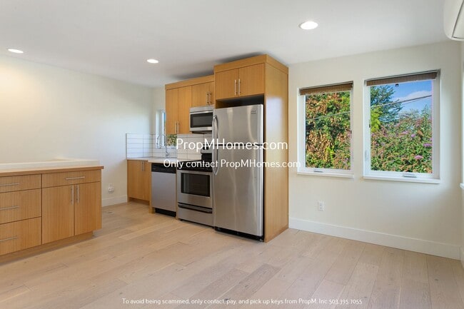 Photo - 4127 N Michigan Ave Apartment