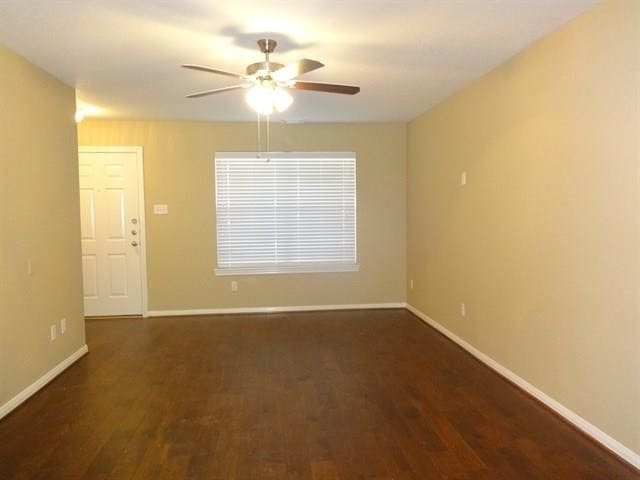 Building Photo - 3401 Stratford Ln