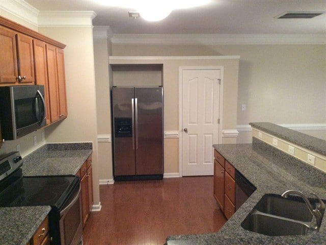 Building Photo - 106 Fining Ct