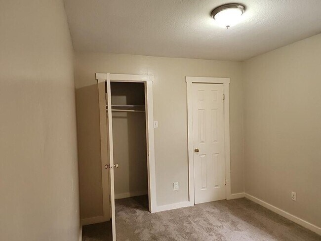 Building Photo - 4412 W Cypress Villas Dr