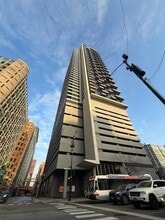 Building Photo - 235 W Van Buren St