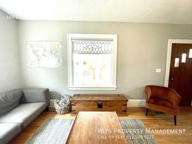Building Photo - Cozy 4 Bed 2.5 Bath in Golden Valley--6 Mo...