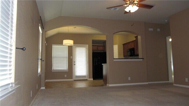 Building Photo - 208 Teron Dr
