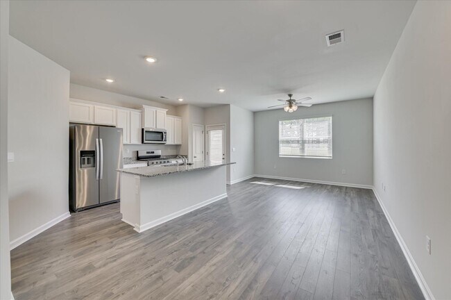 Foto del edificio - 797 Grovebury Ct