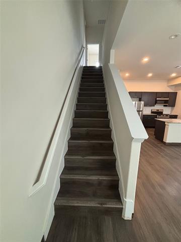 Building Photo - 710 Benge Dr