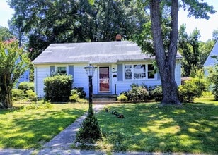 Building Photo - 6405 Stuart Ave