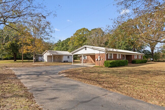 Foto del edificio - 3 bedrooms 2 bathroom