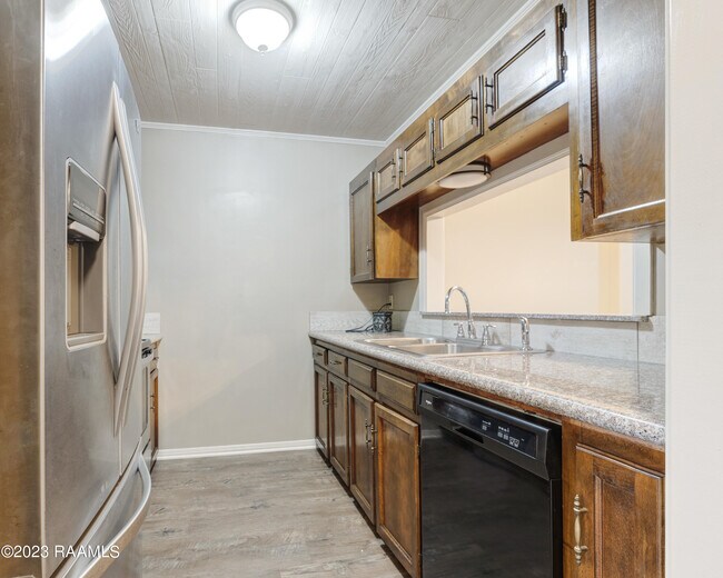 Foto del edificio - 143 Southfield Pkwy