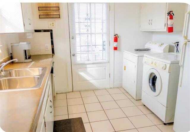 Building Photo - 4222 Vincennes Pl