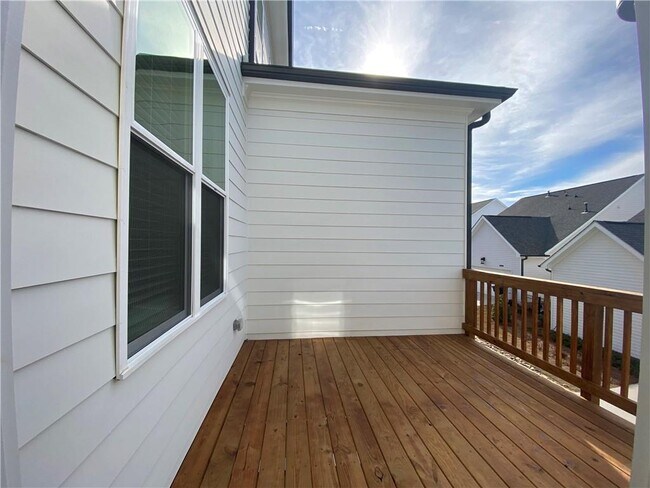 Foto del edificio - 805 Green Sapling Trl