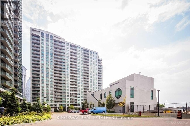 Photo du bâtiment - 339 Rathburn Rd W