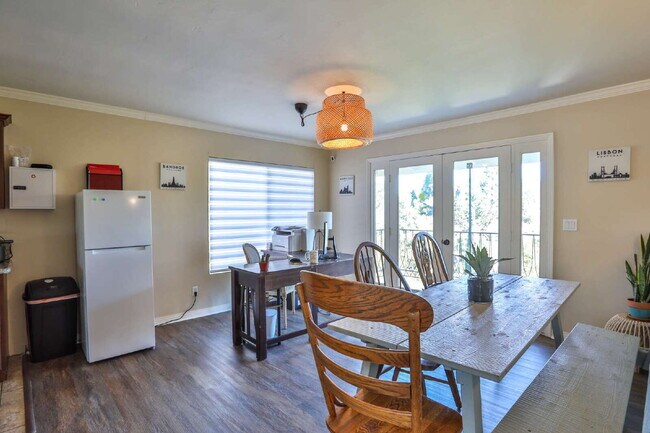 Foto del edificio - !!! OPEN HOUSE !!! - Saturday, May 9th From 12:00pm to 3:00pm - 1/2 Mile from SDSU - Fully Furnis...