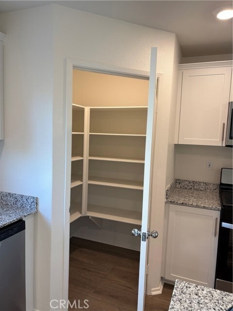 Building Photo - 14008 Shayna St