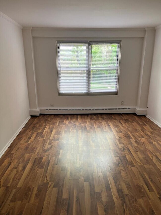 Foto del edificio - 2610 W Berwyn Ave
