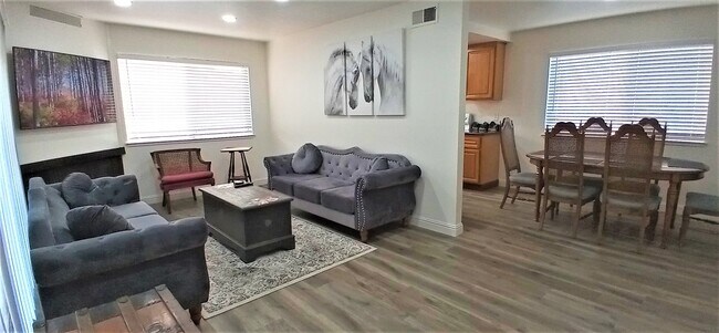Foto del edificio - 4162 Hamilton Ave