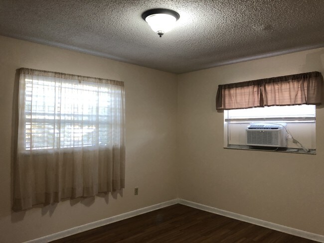 Foto del edificio - 6768 49th Ave N
