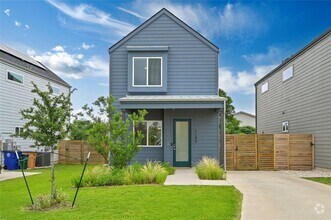 Building Photo - 1189 Sarabeth Way