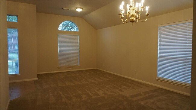 Building Photo - 20934 Trellis Ln