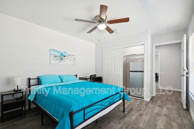 Foto del edificio - 1051 Dogwood Dr