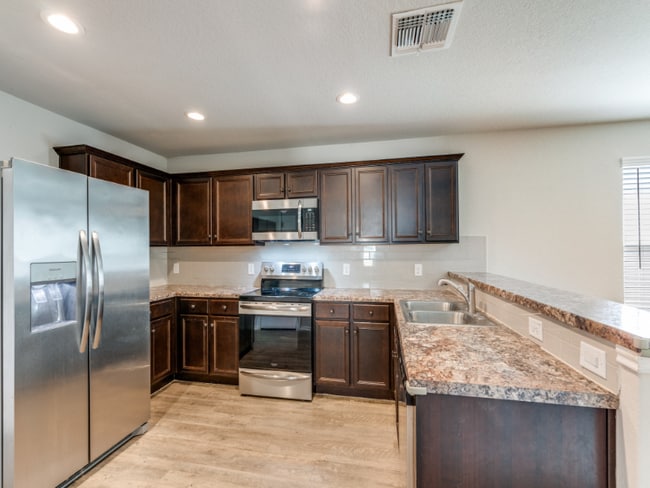Building Photo - 3230 Dancing Oak