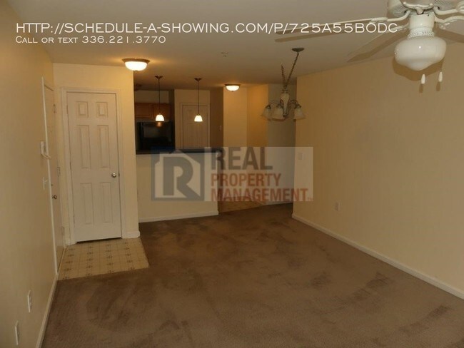 Building Photo - 5236 Hilltop Rd