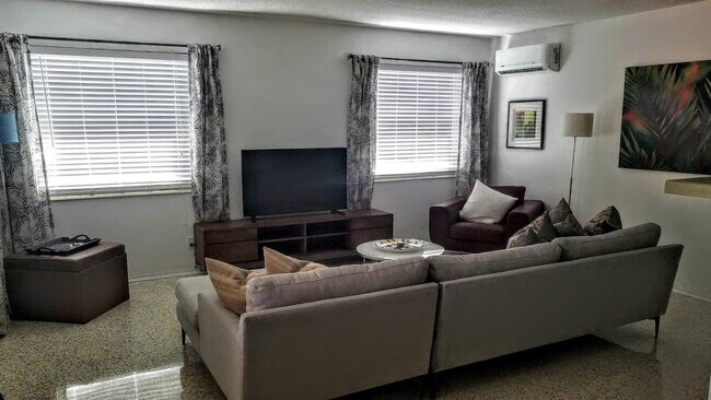 Living Room - 121 46th Ave