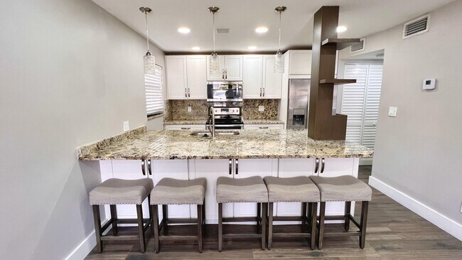 Foto del edificio - 9430 Boca Cove Cir