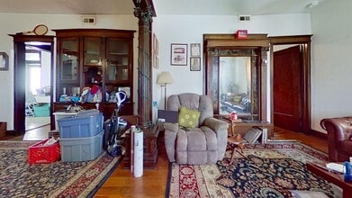 Building Photo - 4103 N Damen Ave