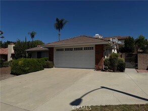 Building Photo - 20245 E Yale Dr