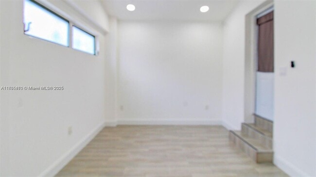 Building Photo - 6110 S Waterway Dr