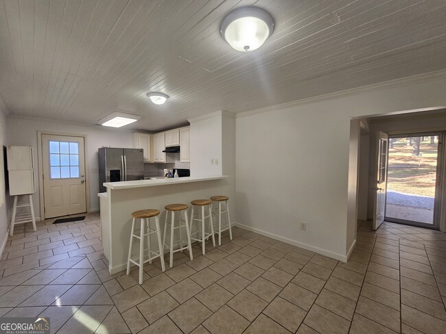 Foto del edificio - 895 Lynn Ave