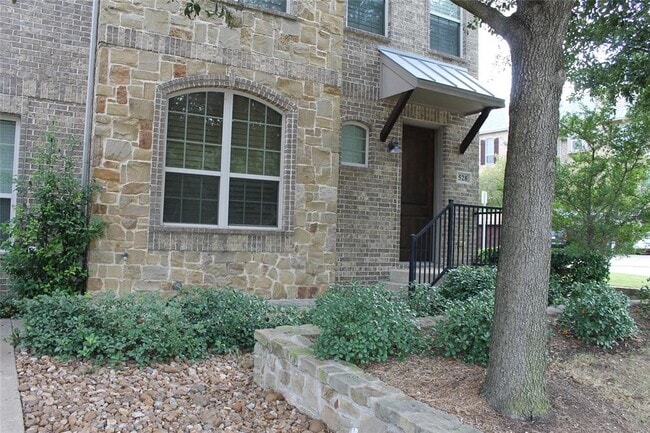 Building Photo - 528 Tuscan Dr