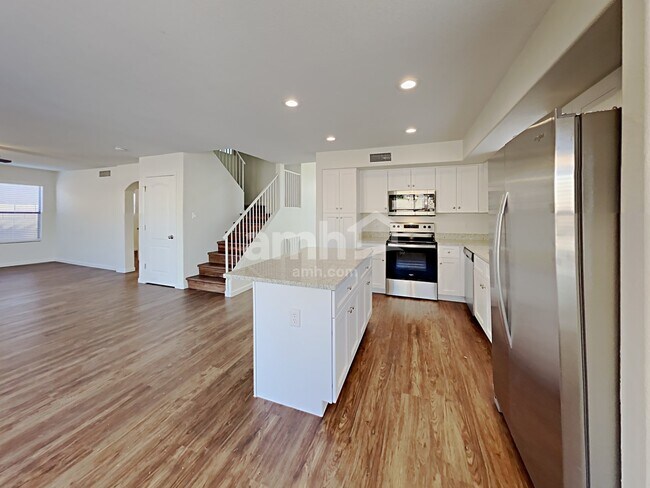 Building Photo - 9824 E Onza Ave