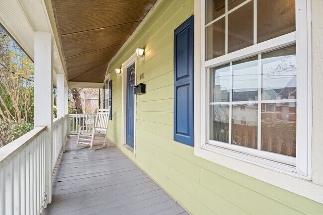 Foto del edificio - Charming Downtown Raleigh Home – Walkable Location!