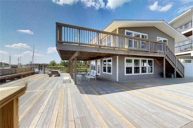Foto del edificio - 22 Hidden Harbor Rd