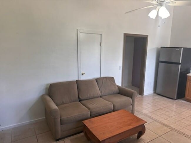 Building Photo - 6915 Lekia Pl