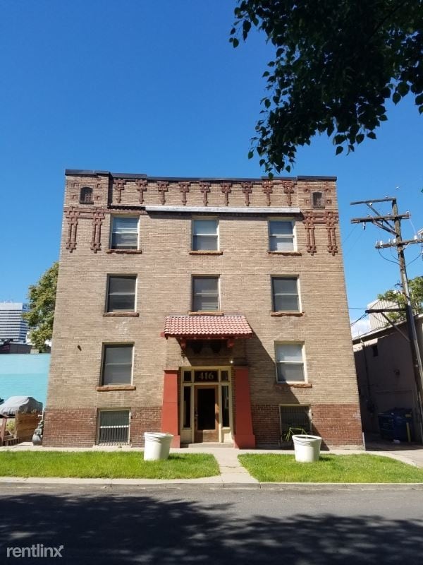 Building Photo - 416 21st St