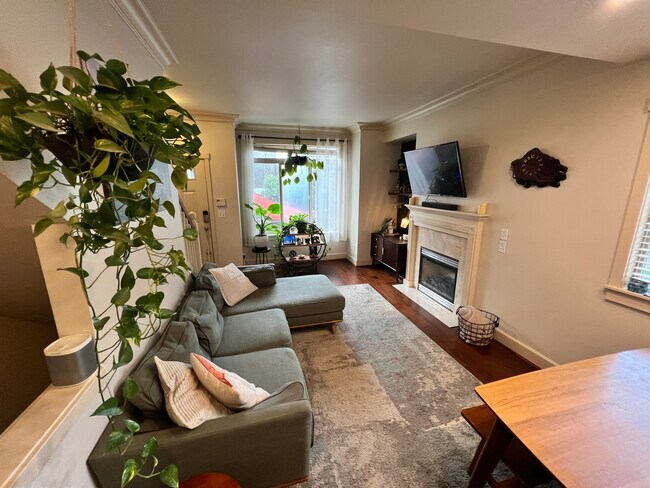 Foto del edificio - 3816 Winslow Pl N