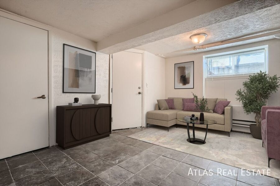 Photo - 1575 Lima Street-B