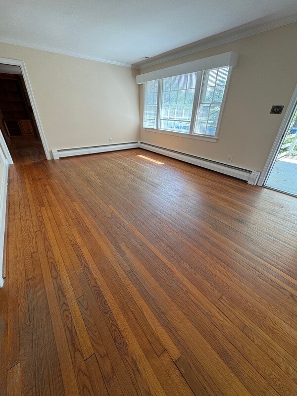 Building Photo - 9302 Newhall Rd