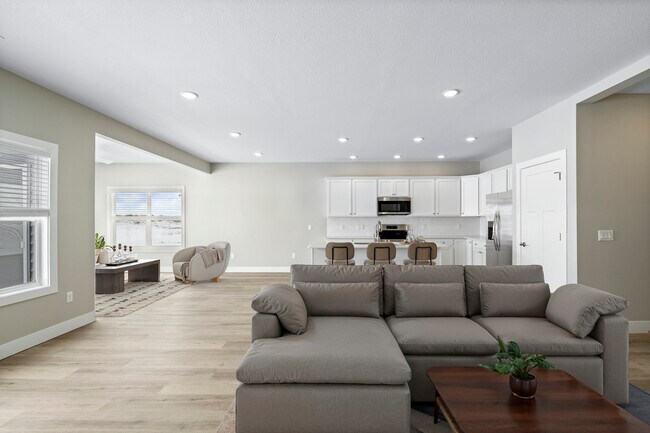 Sala de estar, cocina y terraza acristalada - Fairway Village