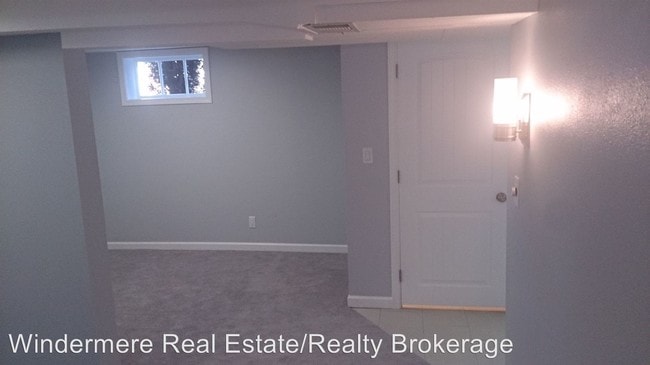 Building Photo - Studio, 1 bath House - 1901 Rucker Ave #B