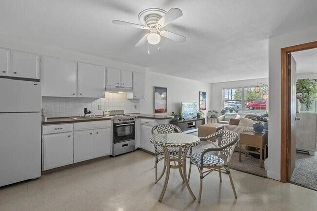 Apartamento estándar de 1 dormitorio con cocina y sala de estar. - Washington Place