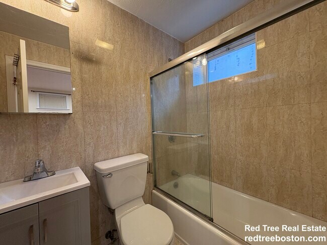 Foto del edificio - 69 Babcock St