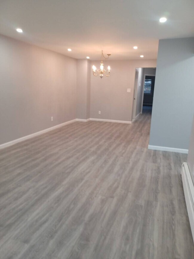 Foto del edificio - 56-21-56226 226th St