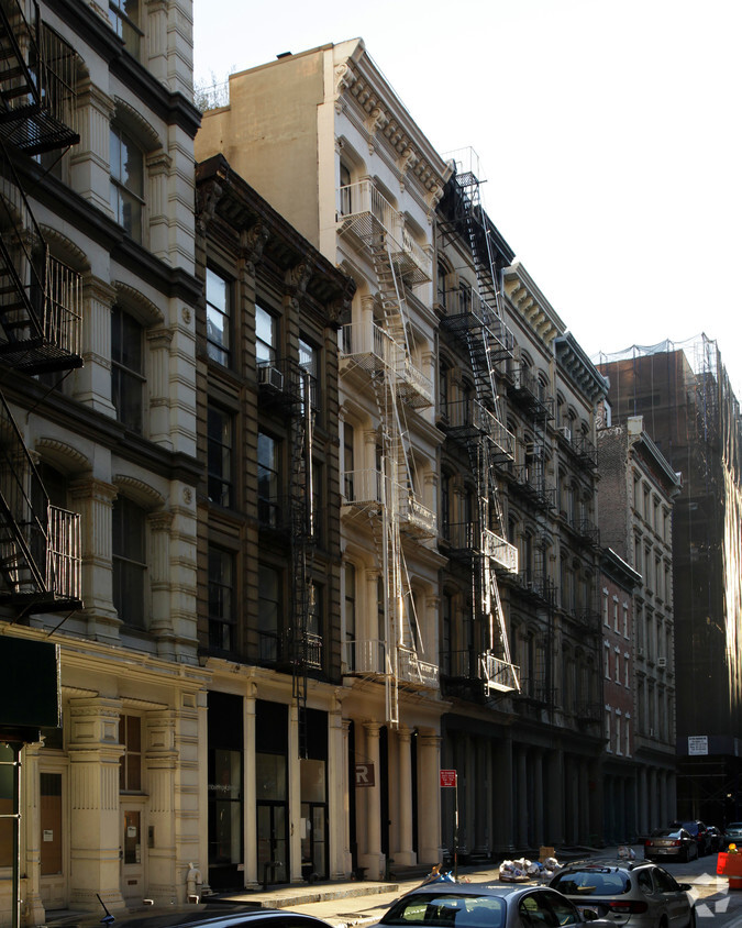 Foto del edificio - 82 Franklin St
