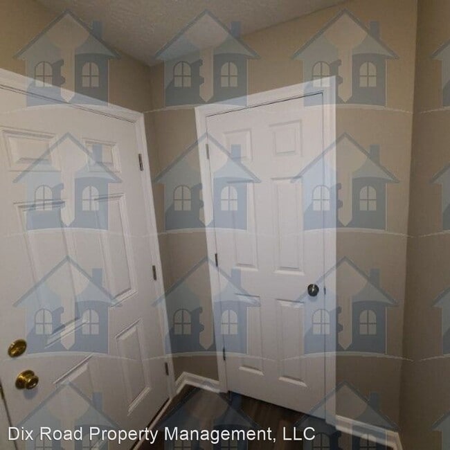 Building Photo - 4 br, 2.5 bath House - 504 Herbert Avenue,