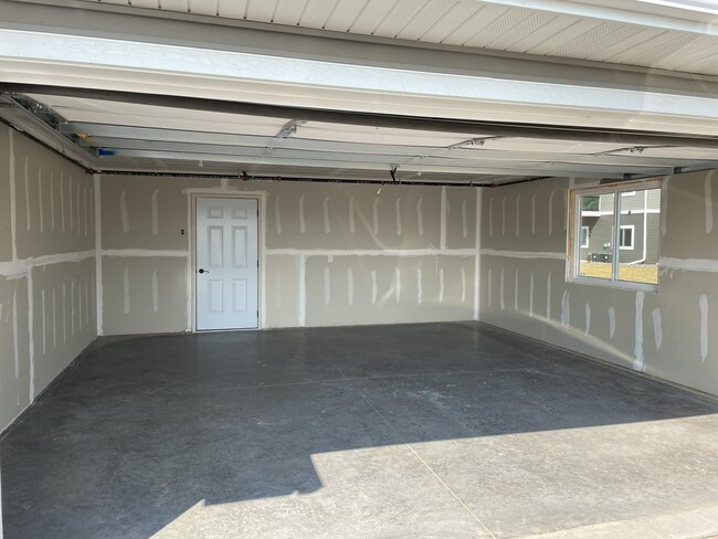 Building Photo - Settlers Ridge Apartments