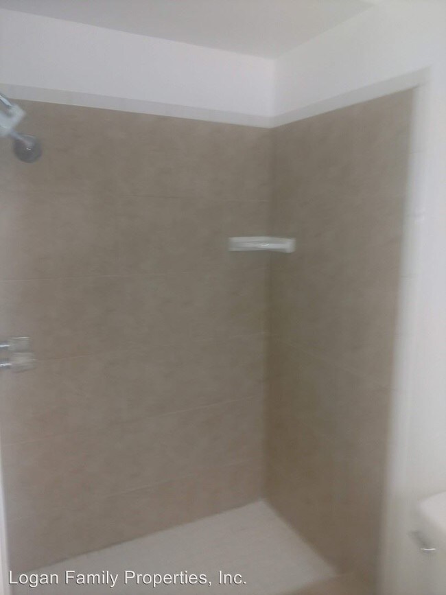 Building Photo - 4477-4479 Clairemont Dr